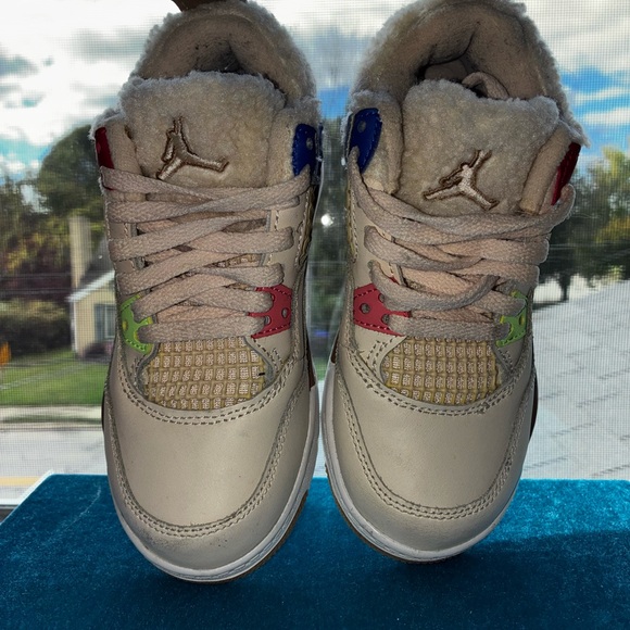 Jordan Kids Cream and Red Sneakers - Picture 3 of 7